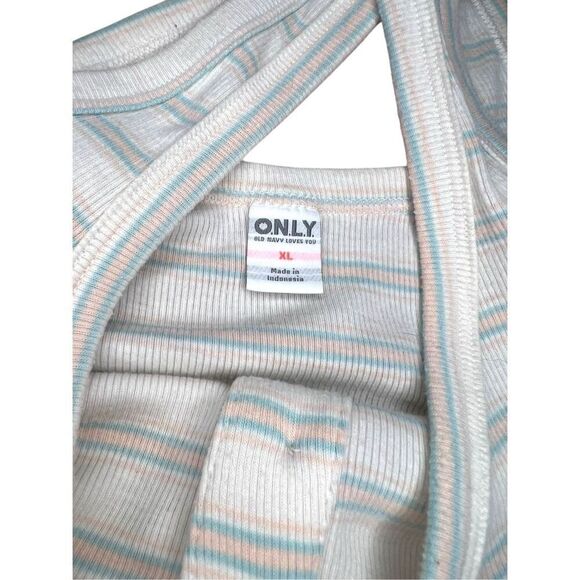 Old Navy Women’s XL Pajama Set Tank & Fold Over Shorts Striped - Picture 7 of 9